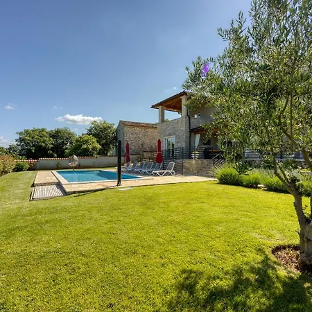 Bellavista Villa *